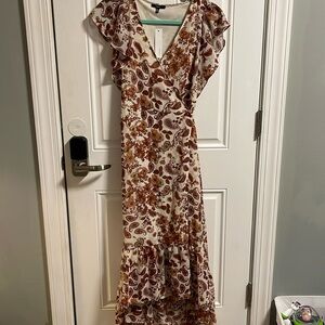 Drew Wrap dress. NWT M. Vanilla vintage garden